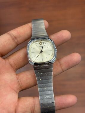 Timex vintage Q Cushion Watch Silver Tone Quartz rare unisex  watch